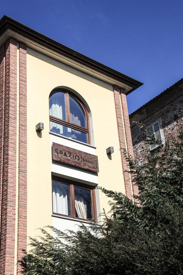 Hotel SpazioBianco Ivrea Zewnętrze zdjęcie